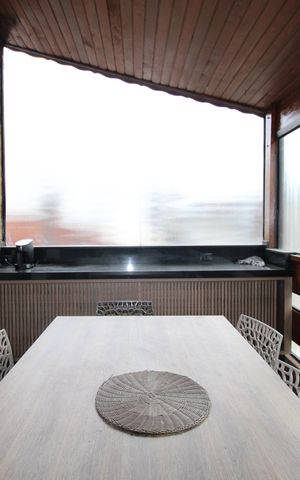 Casa para alugar com 284m², 3 quartos e 5 vagasSala / Cozinha