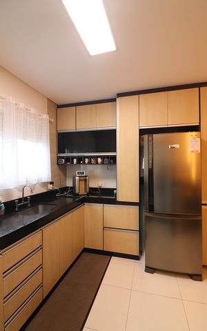 Casa à venda com 200m², 3 quartos e 4 vagasCopa e Cozinha 