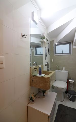 Casa à venda com 200m², 3 quartos e 4 vagasSuíte 3 Banheiro 