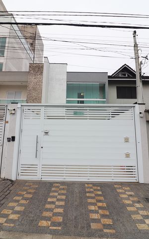 Casa à venda com 200m², 3 quartos e 4 vagasFachada