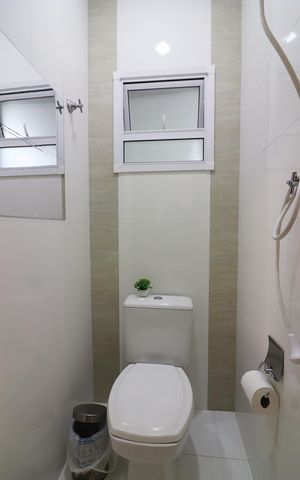 Casa à venda com 200m², 3 quartos e 4 vagasBanheiro de serviço