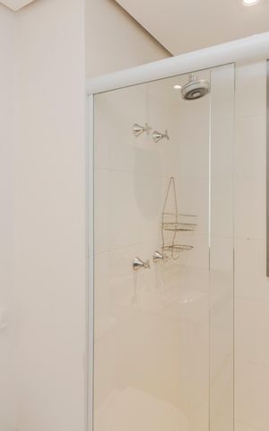 Apartamento à venda com 84m², 2 quartos e 2 vagas Apartamento à venda com 84m², 2 quartos e 2 vagasBanheiro da Suíte 2