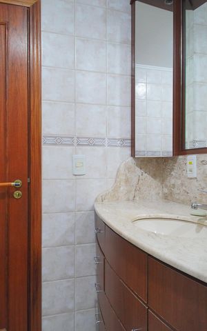 Apartamento para alugar com 83m², 2 quartos e 1 vagaBanheiro