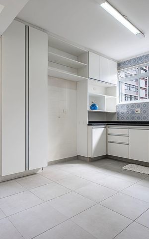 Apartamento para alugar com 138m², 2 quartos e 1 vaga Apartamento para alugar com 138m², 2 quartos e 1 vagaCozinha
