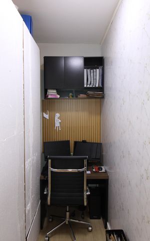 Casa de condomínio à venda com 67m², 2 quartos e 1 vagaEscritório
