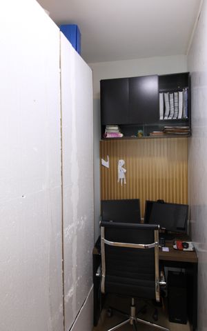 Casa de condomínio à venda com 67m², 2 quartos e 1 vagaEscritório