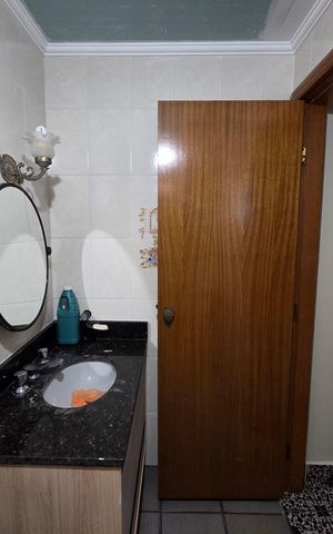 Apartamento para alugar com 182m², 3 quartos e 2 vagas Apartamento para alugar com 182m², 3 quartos e 2 vagasBanheiro