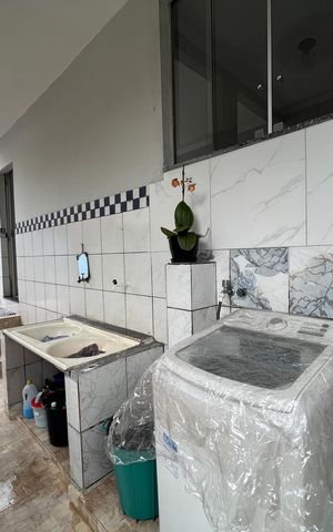 Casa à venda com 280m², 3 quartos e 2 vagas Casa à venda com 280m², 3 quartos e 2 vagasÁrea de Serviço