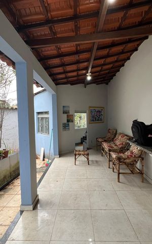 Casa à venda com 280m², 3 quartos e 2 vagas Casa à venda com 280m², 3 quartos e 2 vagasÁrea comum - Churrasqueira