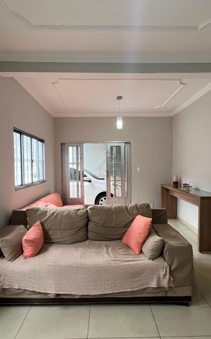 Casa à venda com 280m², 3 quartos e 2 vagas Casa à venda com 280m², 3 quartos e 2 vagasSala