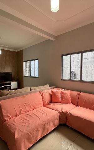 Casa à venda com 280m², 3 quartos e 2 vagas Casa à venda com 280m², 3 quartos e 2 vagasSala