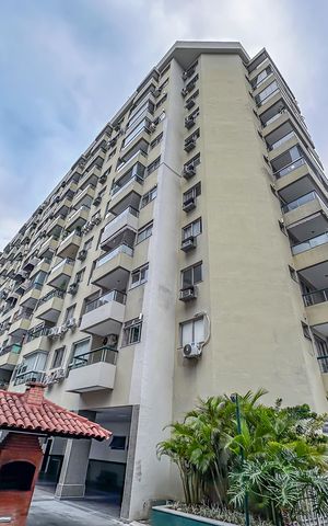 Apartamento à venda com 78m², 2 quartos e 1 vaga
