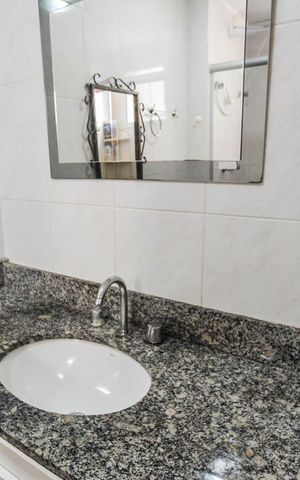 Apartamento à venda com 70m², 2 quartos e 1 vaga Apartamento à venda com 70m², 2 quartos e 1 vagaBanheiro Social