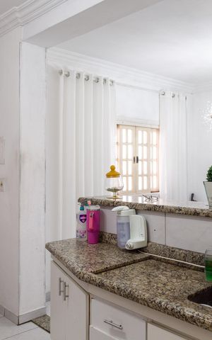 Casa à venda com 249m², 3 quartos e 4 vagasCozinha