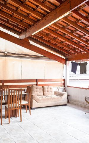 Casa à venda com 249m², 3 quartos e 4 vagasÁrea gourmet e área de serviço