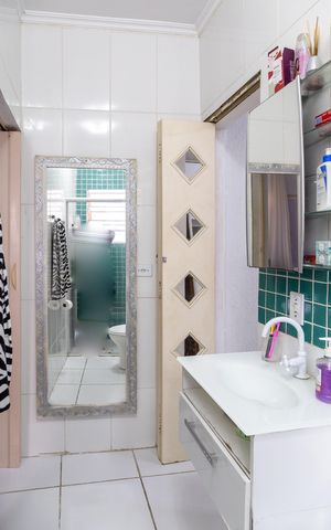Casa à venda com 249m², 3 quartos e 4 vagasBanheiro social 2