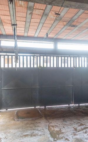 Casa à venda com 150m², 2 quartos e 2 vagas Casa à venda com 150m², 2 quartos e 2 vagasGaragem