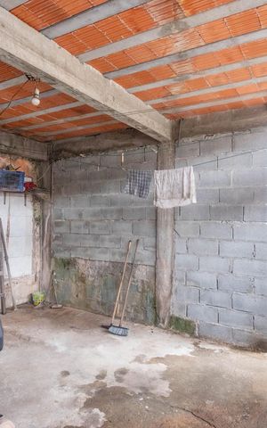 Casa à venda com 150m², 2 quartos e 2 vagas Casa à venda com 150m², 2 quartos e 2 vagasGaragem