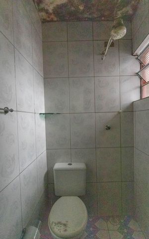 Casa à venda com 150m², 2 quartos e 2 vagas Casa à venda com 150m², 2 quartos e 2 vagasBanheiro da suíte 2