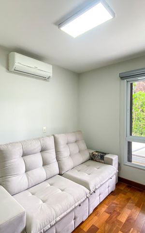 Casa de condomínio à venda com 241m², 3 quartos e 3 vagas Casa de condomínio à venda com 241m², 3 quartos e 3 vagasSuíte 1