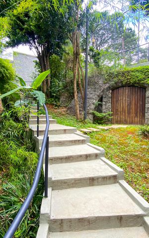 Casa de condomínio à venda com 241m², 3 quartos e 3 vagas Casa de condomínio à venda com 241m², 3 quartos e 3 vagasÁrea comum