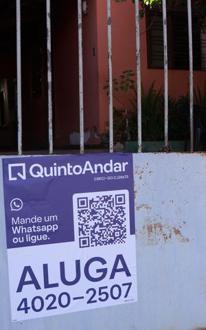 Casa à venda com 200m², 3 quartos e 3 vagasPlaca