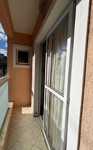 Casa à venda com 225m², 3 quartos e 4 vagasVaranda Sala