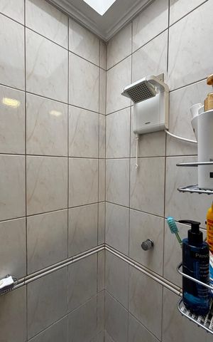 Casa à venda com 225m², 3 quartos e 4 vagasBanheiro