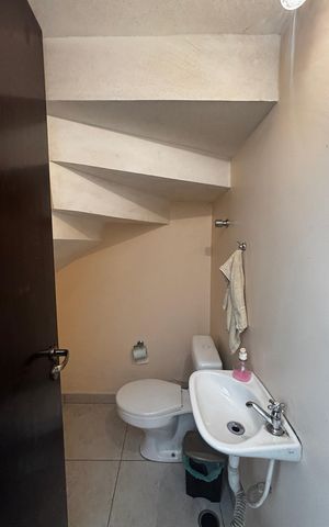 Casa à venda com 225m², 3 quartos e 4 vagasGaragem - Banheiro