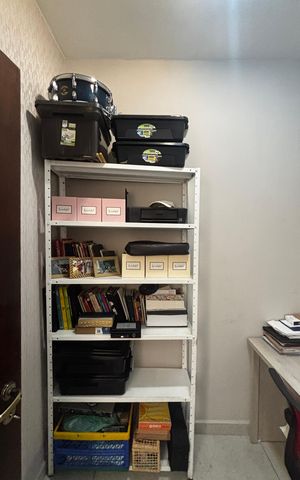 Casa à venda com 225m², 3 quartos e 4 vagasGaragem - Escritorio