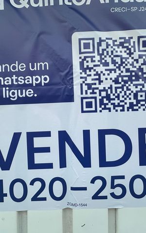 Casa à venda com 140m², 3 quartos e 2 vagas Casa à venda com 140m², 3 quartos e 2 vagasFachada