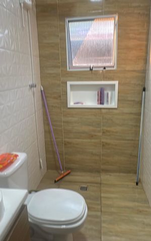 Casa à venda com 140m², 3 quartos e 2 vagas Casa à venda com 140m², 3 quartos e 2 vagasBanheiro 2