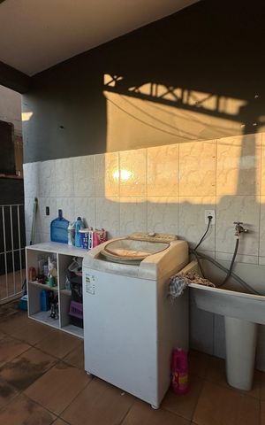 Casa à venda com 140m², 3 quartos e 2 vagas Casa à venda com 140m², 3 quartos e 2 vagasÁrea de Serviço