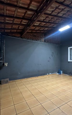 Casa à venda com 140m², 3 quartos e 2 vagas Casa à venda com 140m², 3 quartos e 2 vagasGaragem