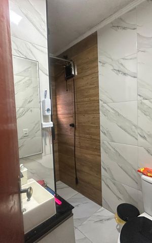 Casa à venda com 140m², 3 quartos e 2 vagas Casa à venda com 140m², 3 quartos e 2 vagasBanheiro da Suíte