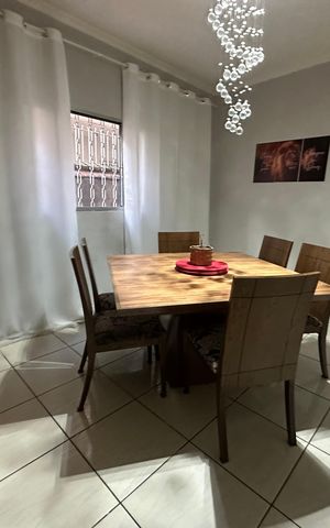 Casa à venda com 140m², 3 quartos e 2 vagas Casa à venda com 140m², 3 quartos e 2 vagasSala de Jantar