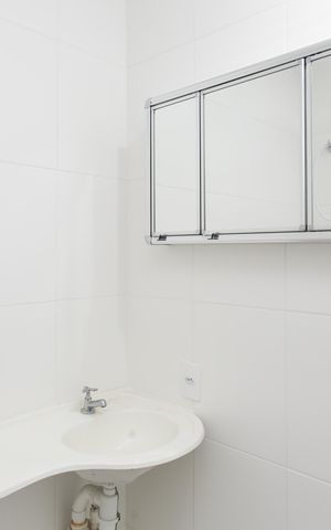 Apartamento para alugar com 34m², 1 quarto e sem vaga Apartamento para alugar com 34m², 1 quarto e sem vagaBanheiro