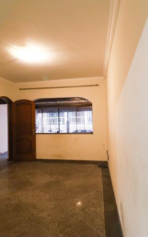 Casa à venda com 120m², 3 quartos e 2 vagas