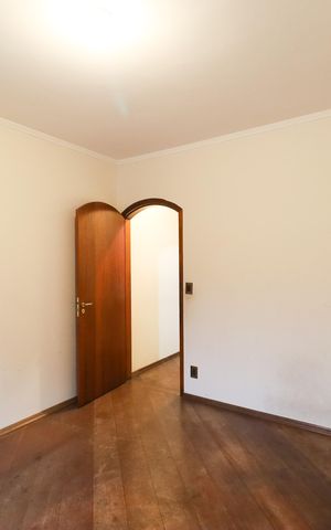 Casa à venda com 120m², 3 quartos e 2 vagas