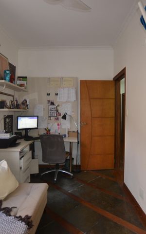 Casa à venda com 272m², 3 quartos e 2 vagasQuarto 3