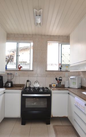 Casa à venda com 272m², 3 quartos e 2 vagasCozinha