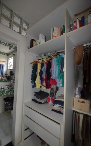 Casa à venda com 272m², 3 quartos e 2 vagasCloset