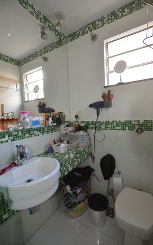 Casa à venda com 272m², 3 quartos e 2 vagasBanheiro da Suíte