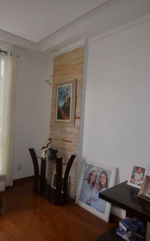 Casa à venda com 272m², 3 quartos e 2 vagasSala