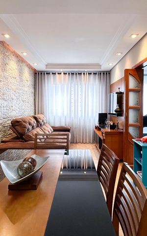 Apartamento à venda com 55m², 2 quartos e 1 vaga Apartamento à venda com 55m², 2 quartos e 1 vagaSala