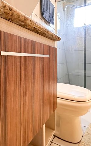 Apartamento à venda com 55m², 2 quartos e 1 vaga Apartamento à venda com 55m², 2 quartos e 1 vagaBanheiro Social