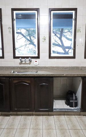 Apartamento à venda com 180m², 3 quartos e sem vaga Apartamento à venda com 180m², 3 quartos e sem vagaCozinha