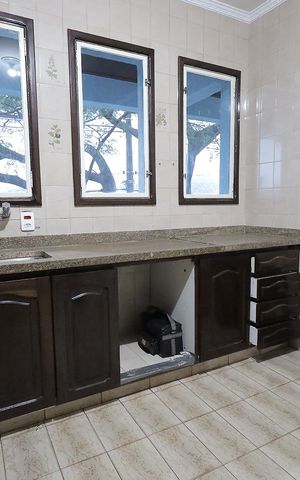 Apartamento à venda com 180m², 3 quartos e sem vaga Apartamento à venda com 180m², 3 quartos e sem vagaCozinha
