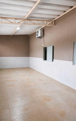 Casa à venda com 220m², 3 quartos e 2 vagas Casa à venda com 220m², 3 quartos e 2 vagasÁrea externa