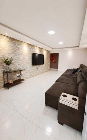 Casa à venda com 220m², 3 quartos e 2 vagas Casa à venda com 220m², 3 quartos e 2 vagasSala